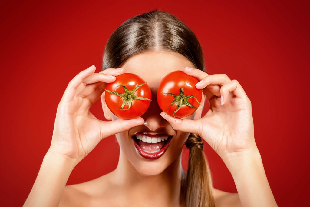 mascarilla de tomate para el cabello	